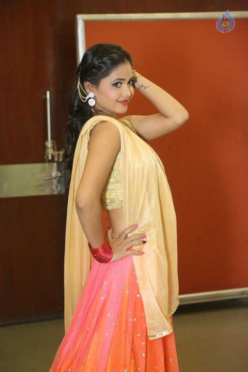 Shreya Vyas New Images - 1 / 30 photos