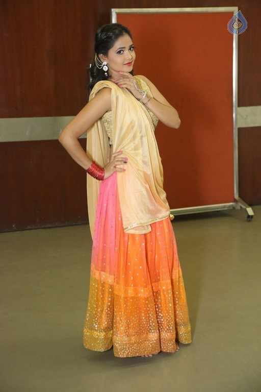 Shreya Vyas New Images - 13 / 30 photos