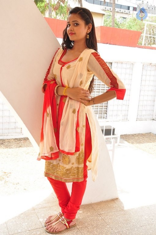 Shreya Vyas New Photos - 31 / 41 photos
