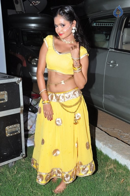 Shreya Vyas New Pics - 10 / 40 photos