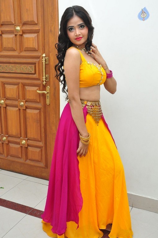 Shreya Vyas Photos - 30 / 32 photos