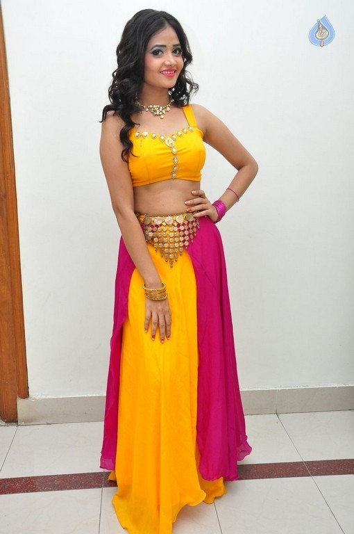 Shreya Vyas Photos - 31 / 32 photos