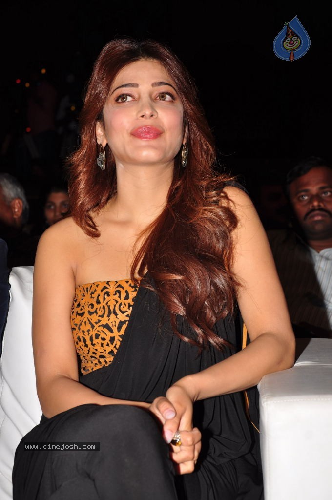 Shruthi Hassan New Photos - 82 / 83 photos
