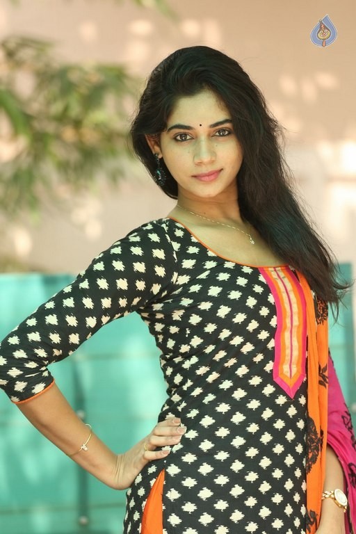 Shruthi Mol Latest Photos - 22 / 42 photos