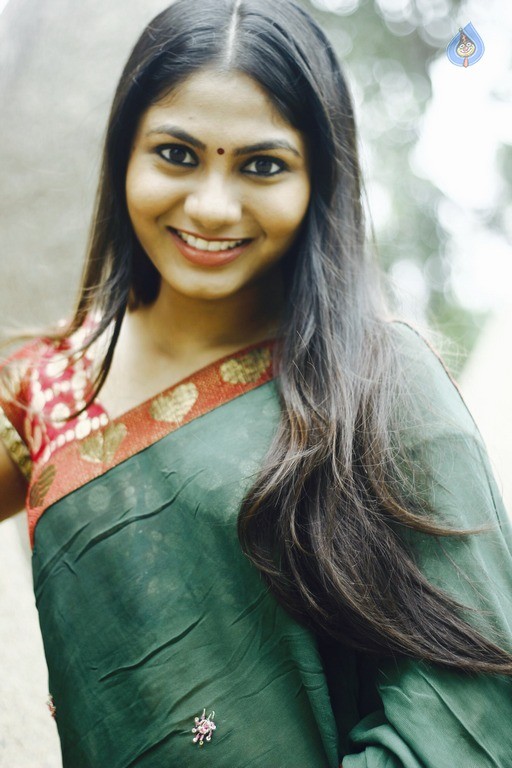 Shruti Reddy Latest Photos - 6 / 42 photos