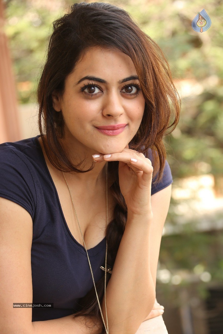 Shruti Sodhi New Stills - 39 / 90 photos