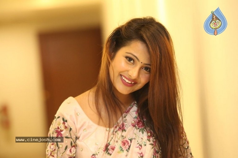 Shubhangi Pant New Photos - 30 / 37 photos