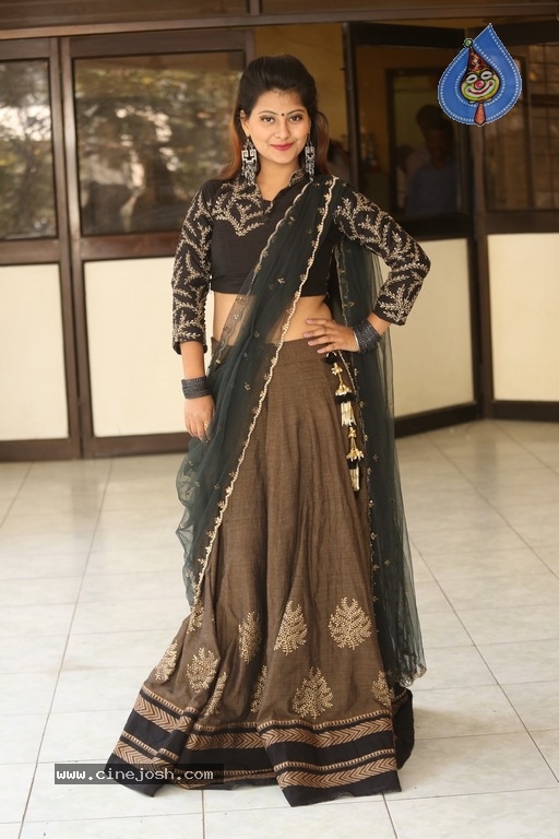 Shubhangi Pant Photos - 2 / 20 photos