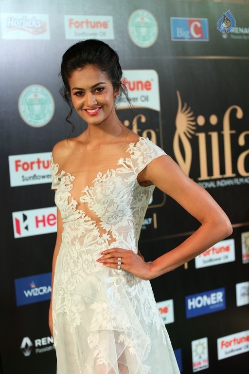 Shubra Aaiyappa Stills at IIFA 2017 - 12 / 40 photos