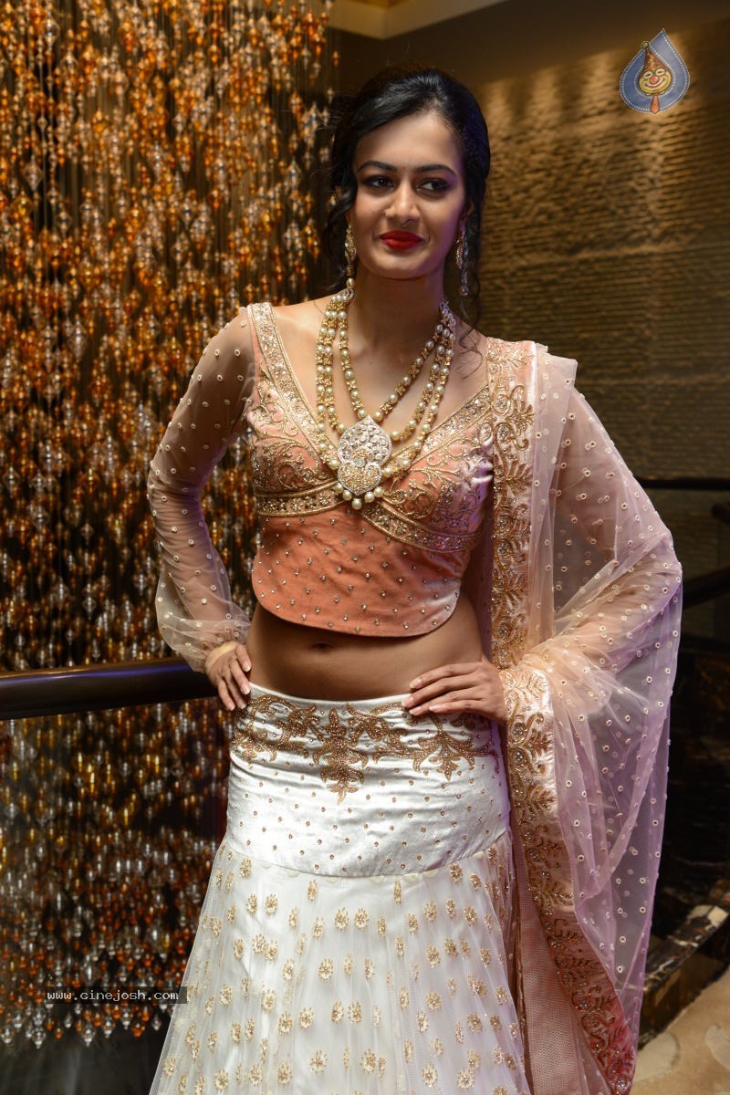Shubra Aiyappa New Photos - 19 / 60 photos