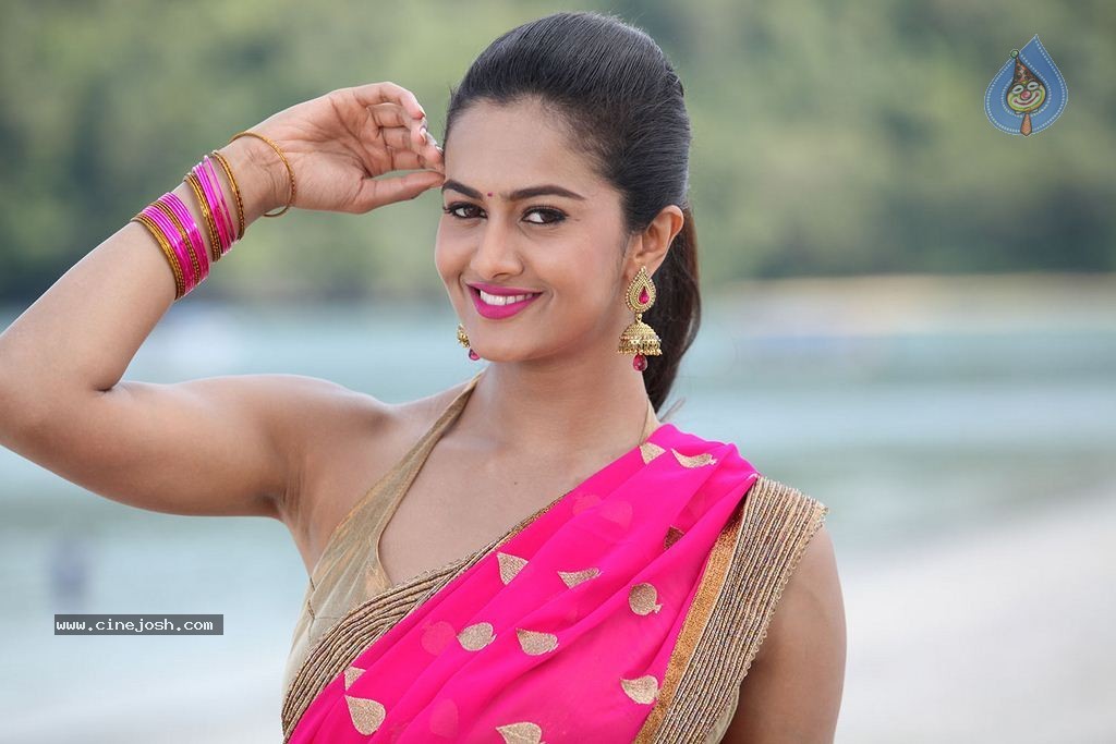 Shubra Aiyappa New Stills - 17 / 22 photos