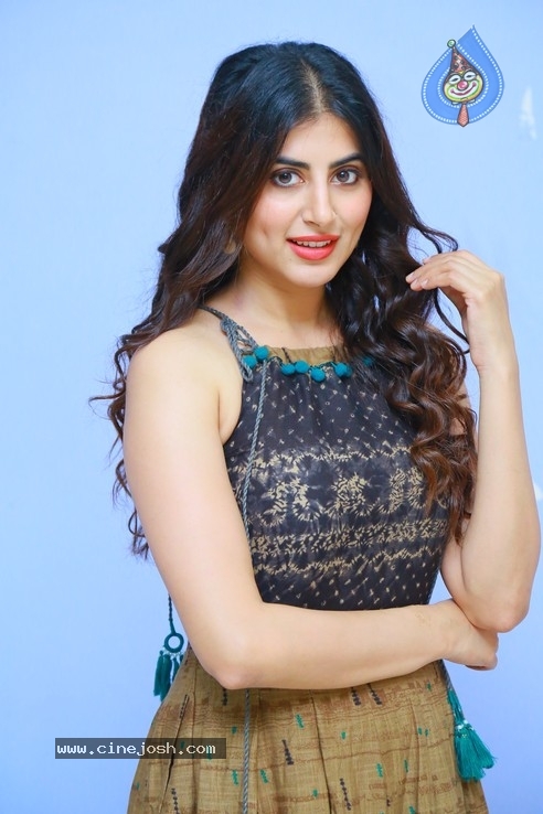 Shweta Avasthi Photos - 22 / 42 photos
