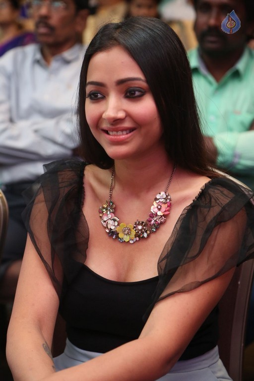 Shweta Basu Prasad Pics - 13 / 34 photos