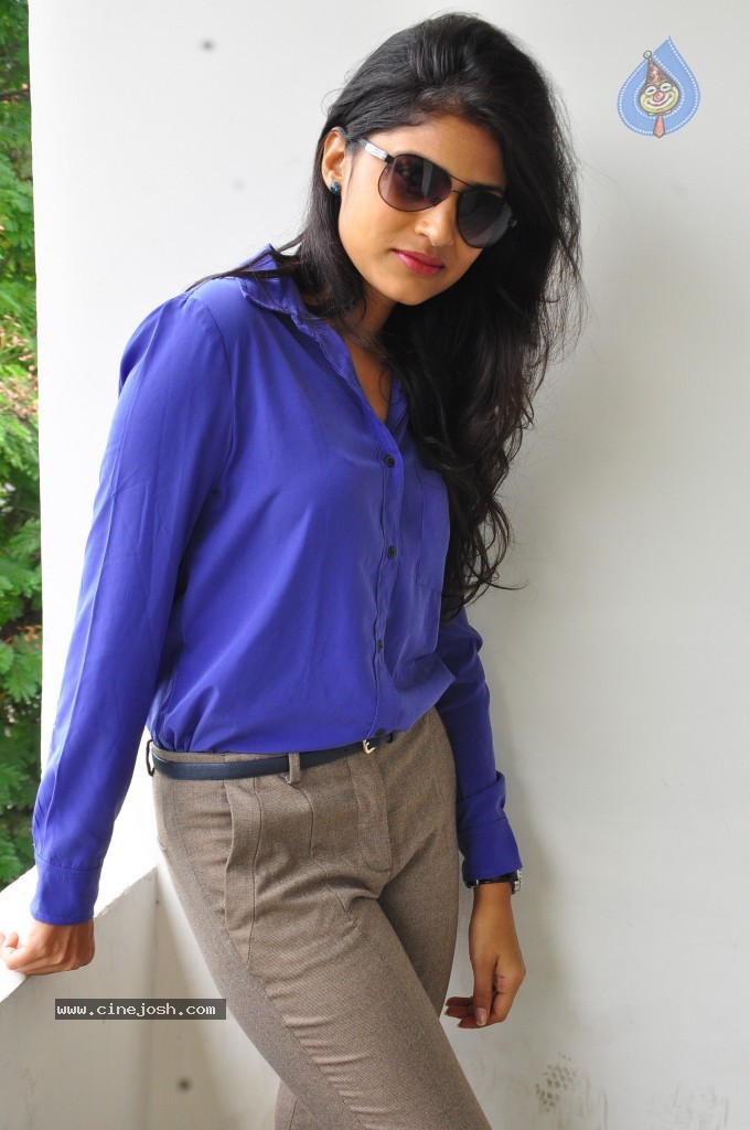 Shweta Pandit New Photos - 1 / 32 photos