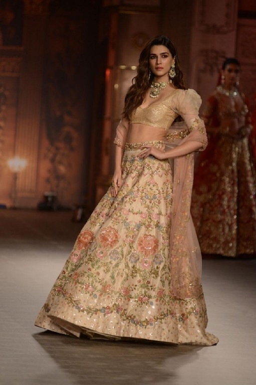 Shyamal And Bhumika At The India Couture Week - 11 / 21 photos