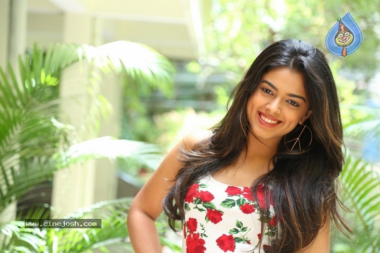 Siddhi Idnani Latest Photos - 36 / 42 photos