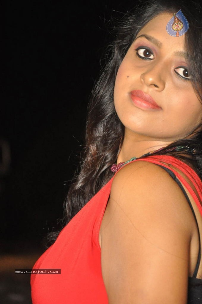 Aswi New Stills - 11 / 36 photos