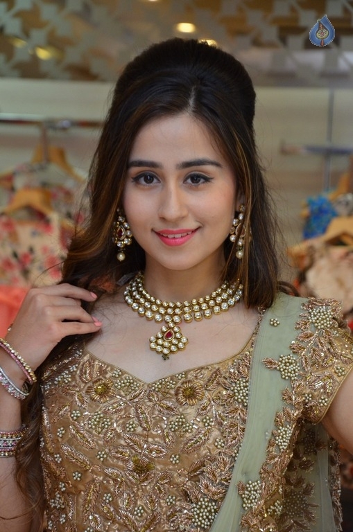 Simrat Juneja New Images - 11 / 21 photos