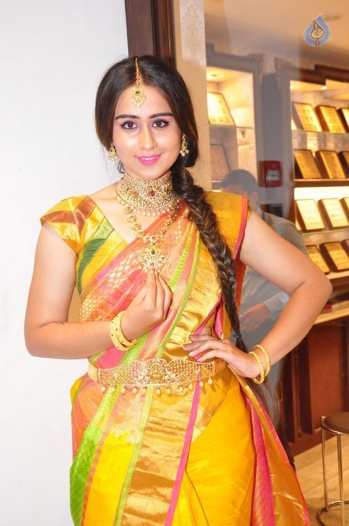 Simrath Juneja New Gallery - 10 / 39 photos