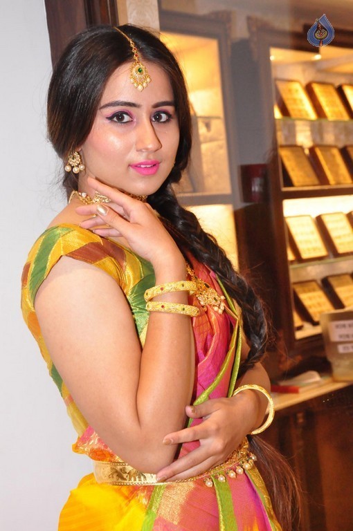 Simrath Juneja New Gallery - 32 / 39 photos