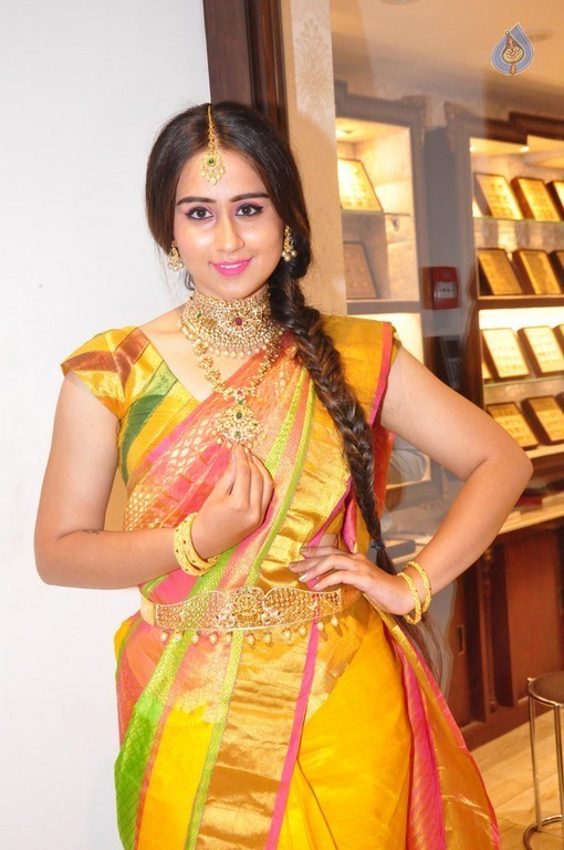 Simrath Juneja New Gallery - 36 / 39 photos