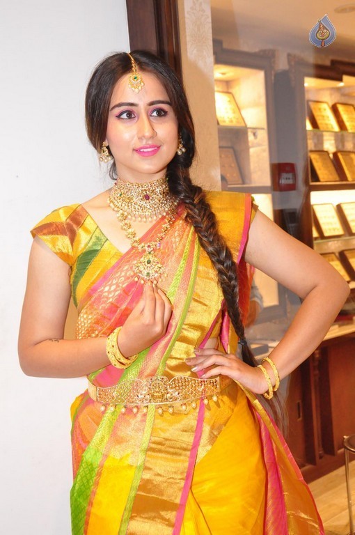 Simrath Juneja New Gallery - 38 / 39 photos