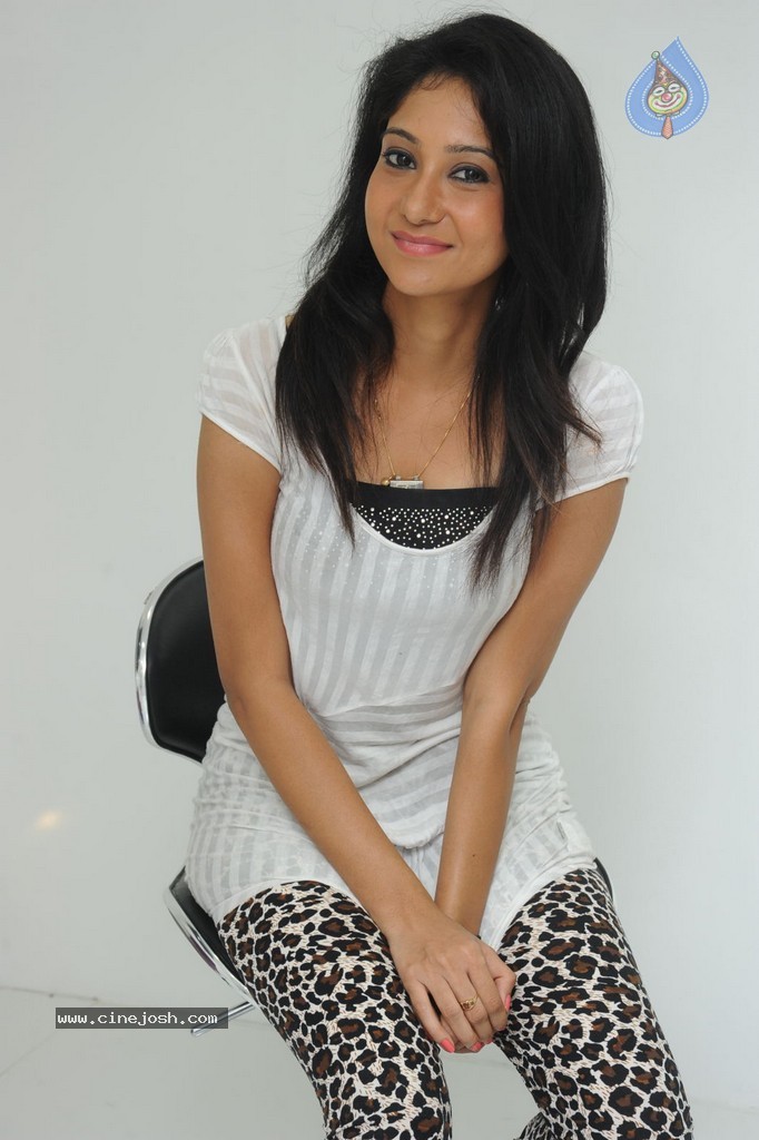 Sindhu Affan Latest Gallery - 32 / 70 photos