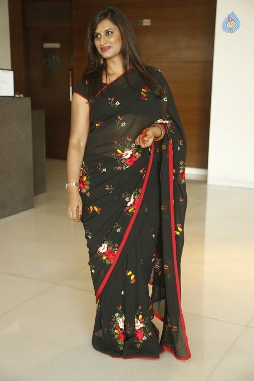 Singer Kousalya New Photos - 10 / 29 photos