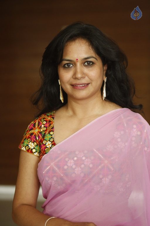 Singer Sunitha Latest Photos - 26 / 42 photos