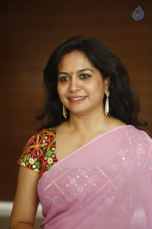 Singer Sunitha Latest Photos - 34 / 42 photos