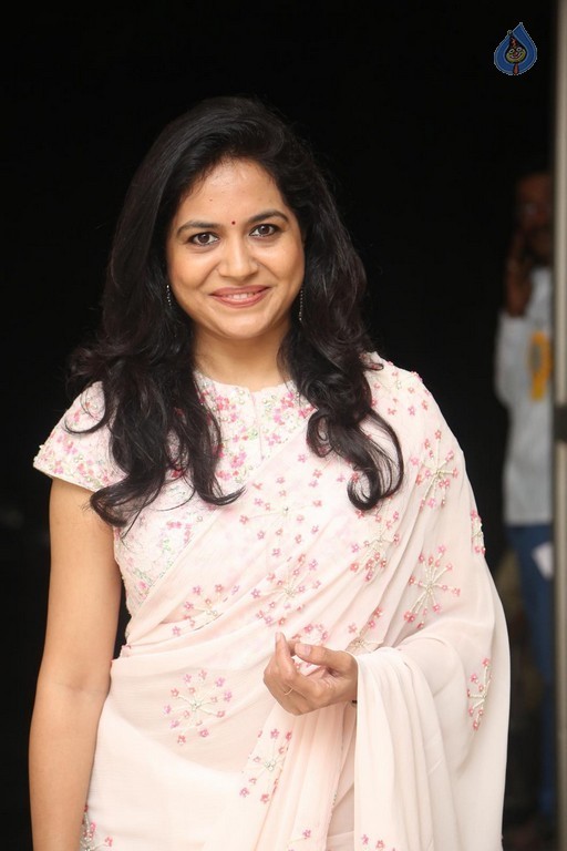 Singer Sunitha New Photos - 20 / 36 photos