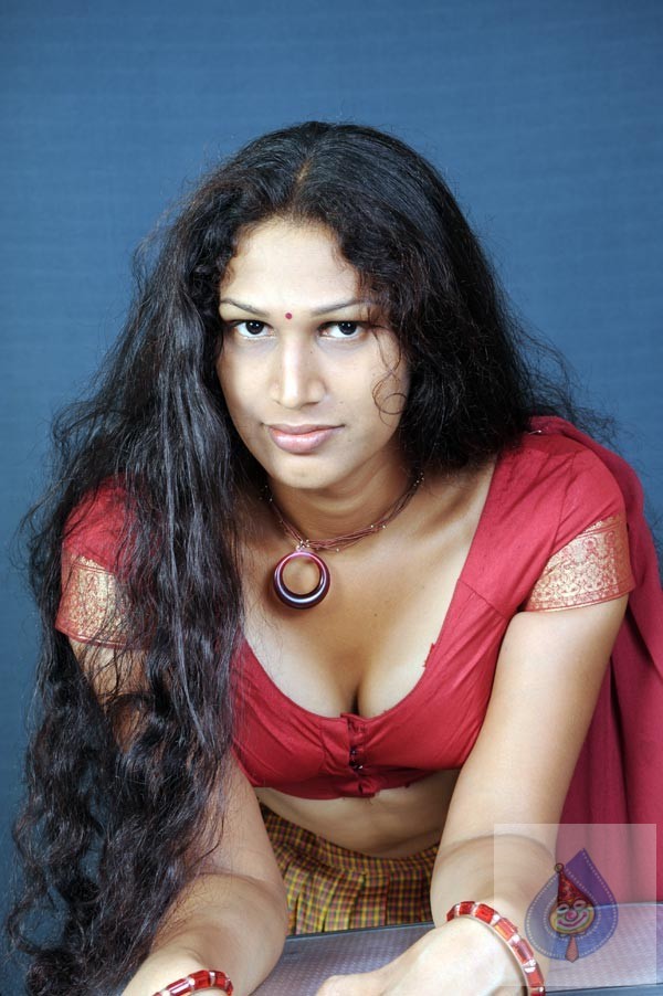 Siri Latest - Evaru - Hot  - 45 / 93 photos