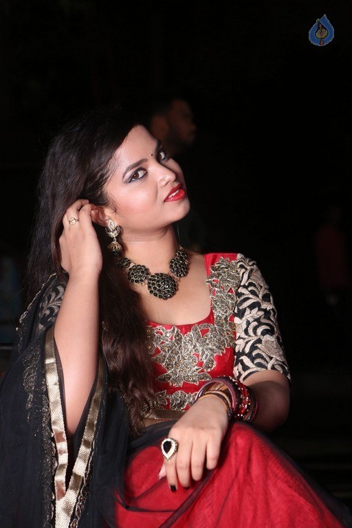 Sirisha Dasari Latest Gallery - 18 / 21 photos