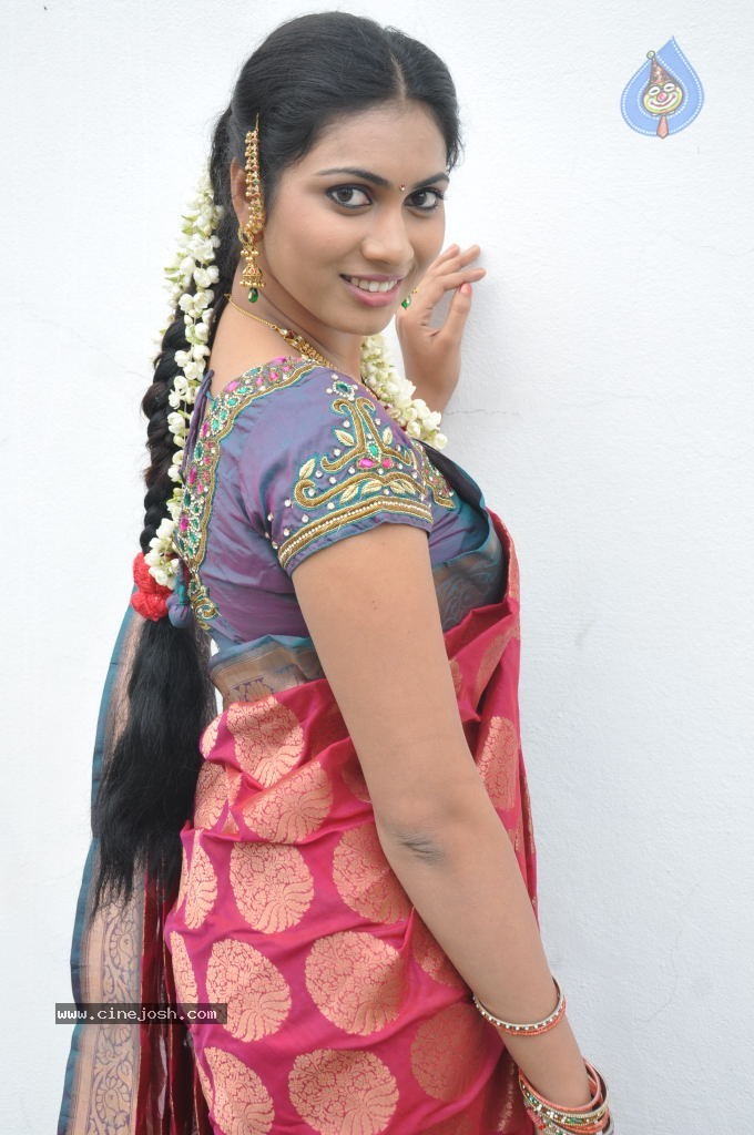 Sirisri Stills - 22 / 74 photos