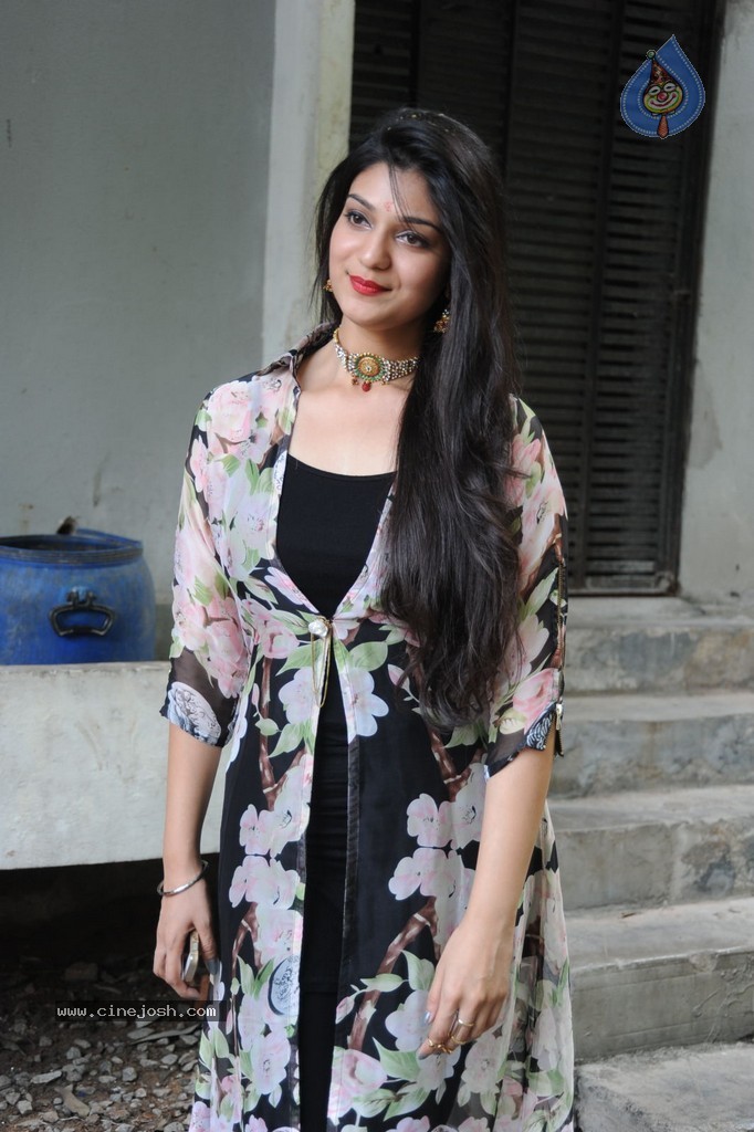 Siya Gautham New Photos - 3 / 58 photos