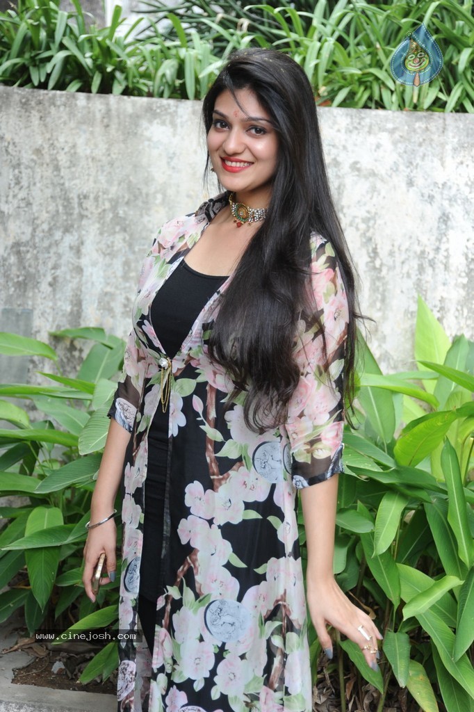 Siya Gautham New Photos - 23 / 58 photos
