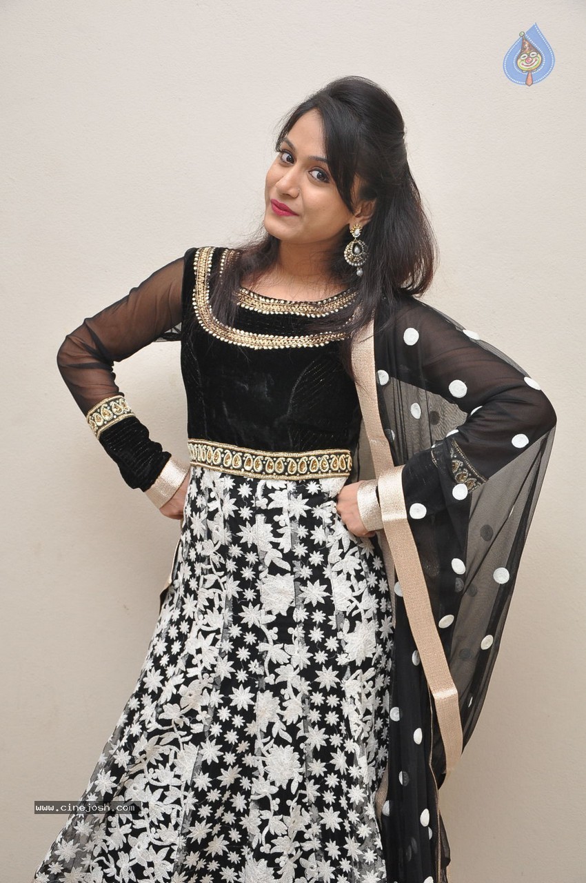 Smithika New Photos - 10 / 55 photos