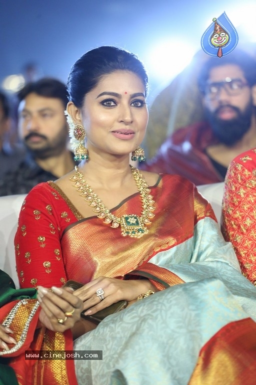 Sneha at Vinaya Vidheya Rama Pre Release Event - 11 / 12 photos