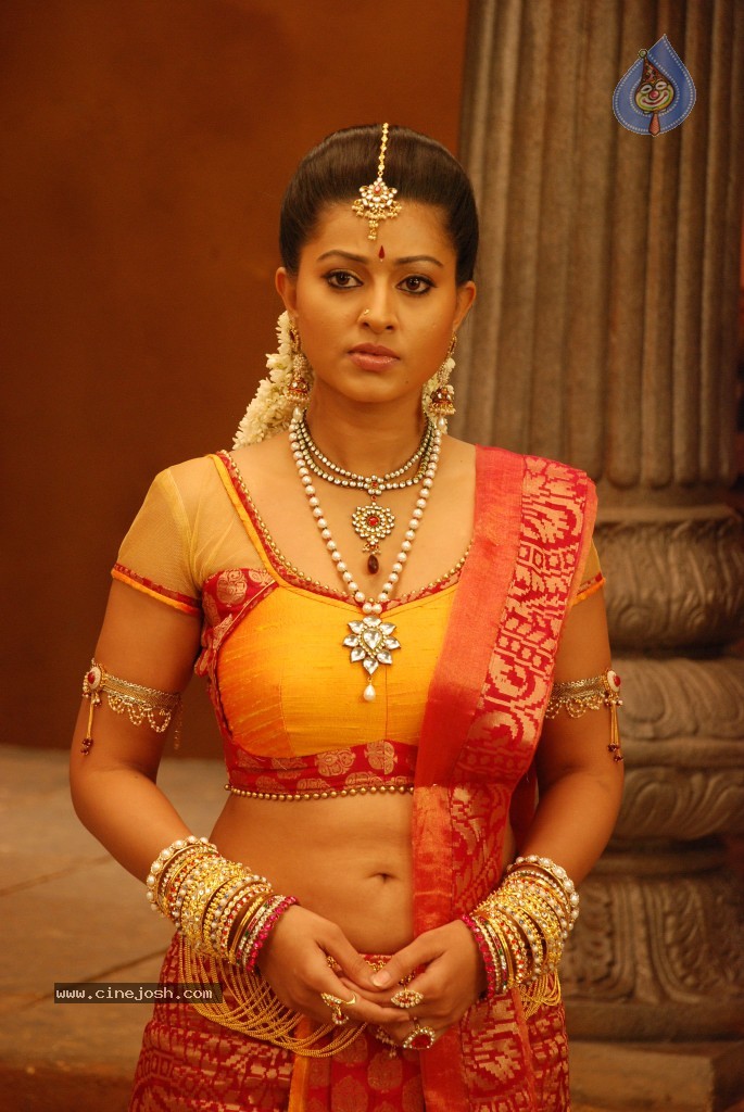 Sneha Stills in Rajakota Rahasyam - 36 / 62 photos