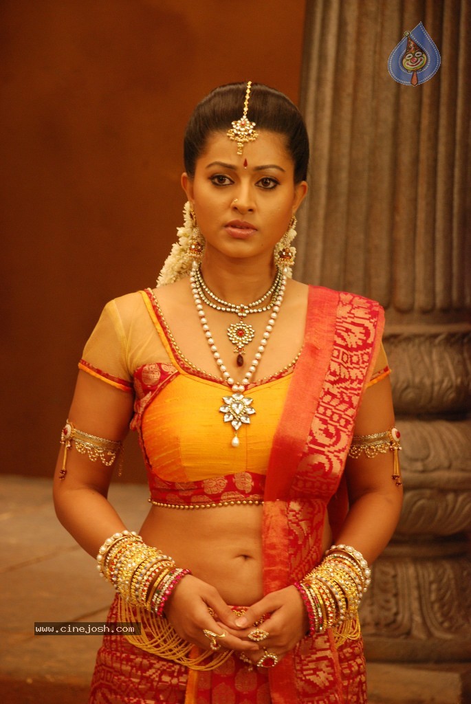 Sneha Stills in Rajakota Rahasyam - 47 / 62 photos
