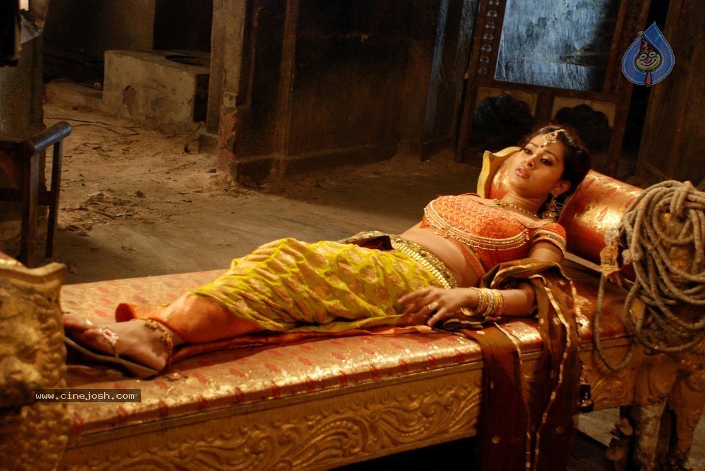 Sneha Stills in Rajakota Rahasyam - 59 / 62 photos