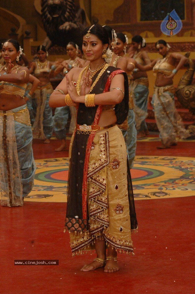 Sneha Stills in Rajakota Rahasyam - 62 / 62 photos