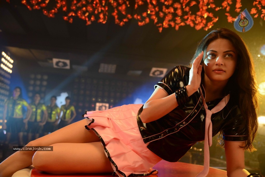 Sneha Ullal New Photos - 30 / 68 photos
