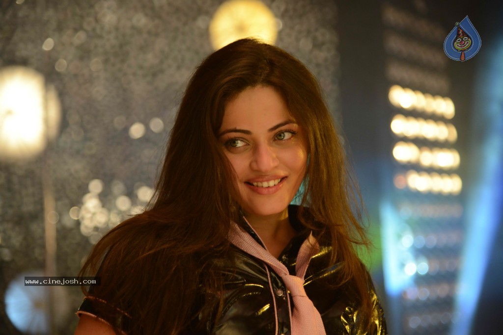 Sneha Ullal New Photos - 51 / 68 photos