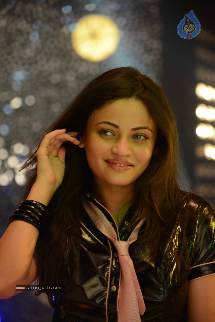 Sneha Ullal New Photos - 55 / 68 photos