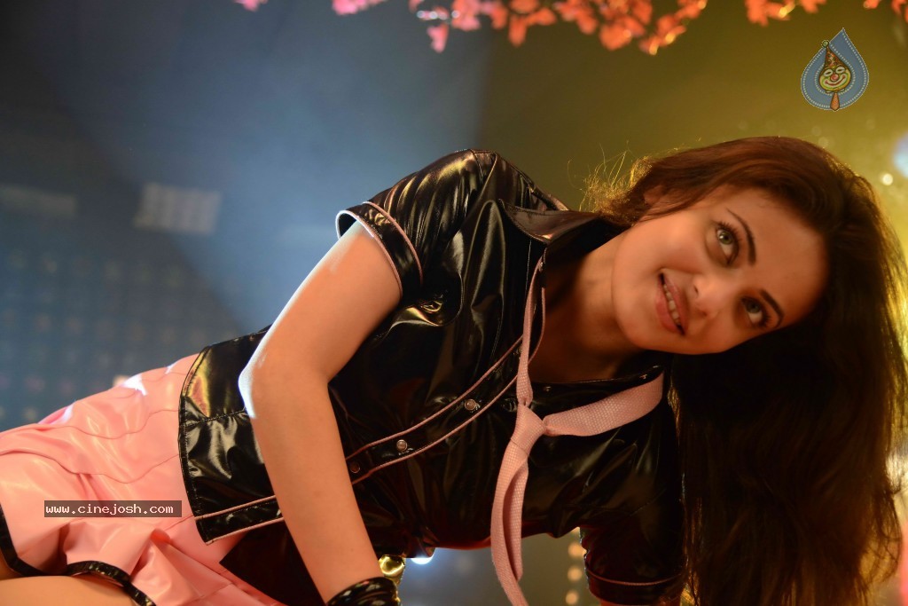 Sneha Ullal New Photos - 56 / 68 photos