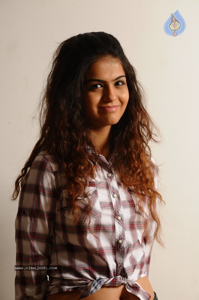 Sobha New Hot Stills - 6 / 36 photos