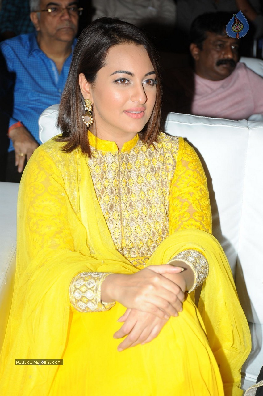 Sonakshi Sinha at Lingaa Audio SM - 73 / 80 photos