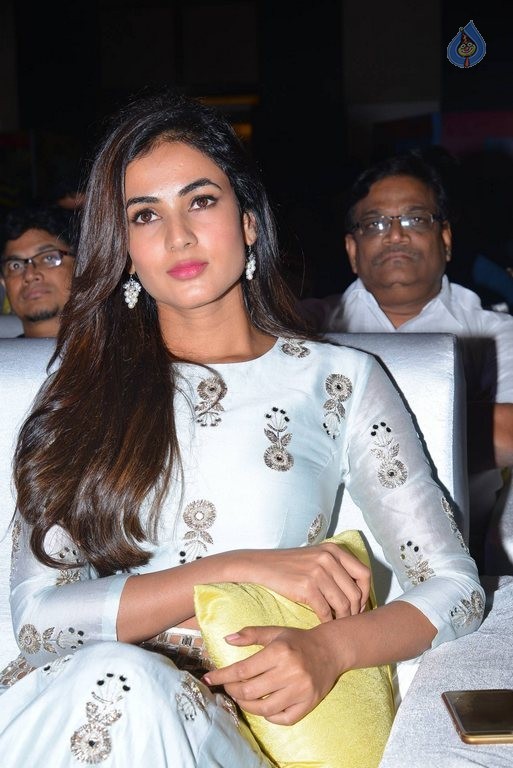 Sonal Chauhan at Sher Audio Launch - 27 / 42 photos