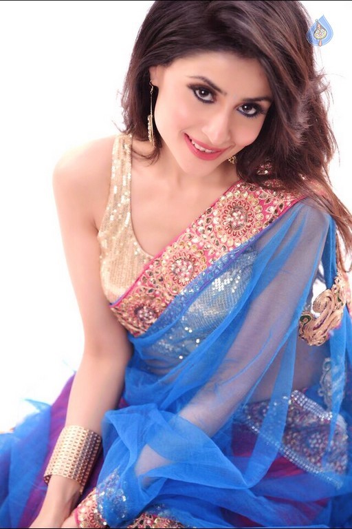 Sonal Minocha Photo Shoot - 16 / 19 photos